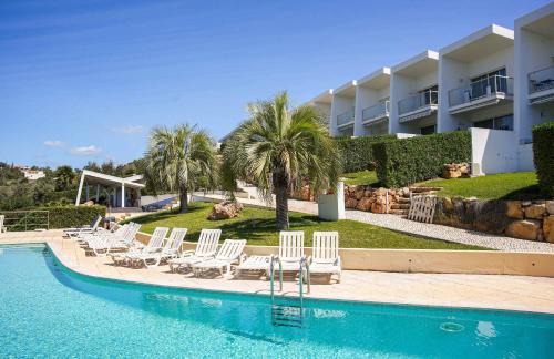 Patroves Villa | Serenity 18 House - Pool & Garden & BBQ & Comfort & Exclusivity