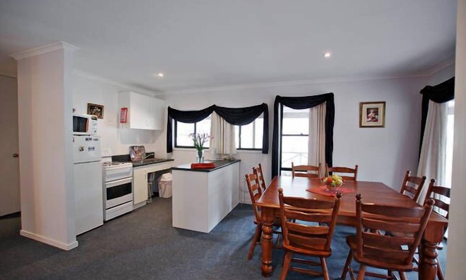 Fordwich Cottage | Serenity Grove - Frantoio