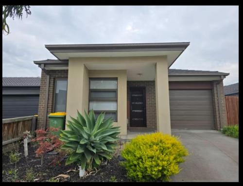 Pakenham Apartment | Serenity Home 9 by Hiverooms