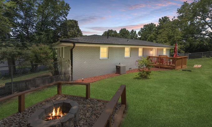 Mableton House | Serenity on Stroud: Fire Pit + Games + Fun