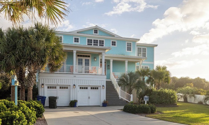 Pine Knoll Shores House | Serenity Shores - Oceanfront House, 5BR, 4.5BA, Pine Knoll Shores