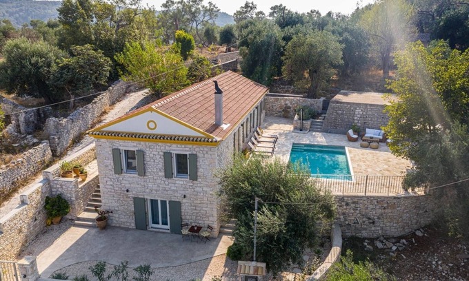 Rantatika Villa | Serenity Villa - Three Bedroom Villa, Sleeps 6