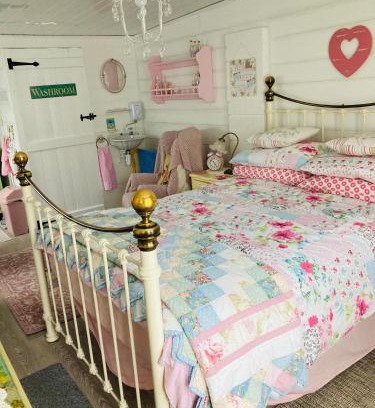 Boscundle House | Shabby Shack near Charlestown & The Eden Project