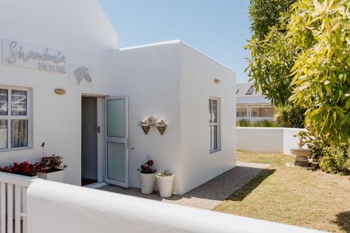 Paternoster Apartment | Shambala