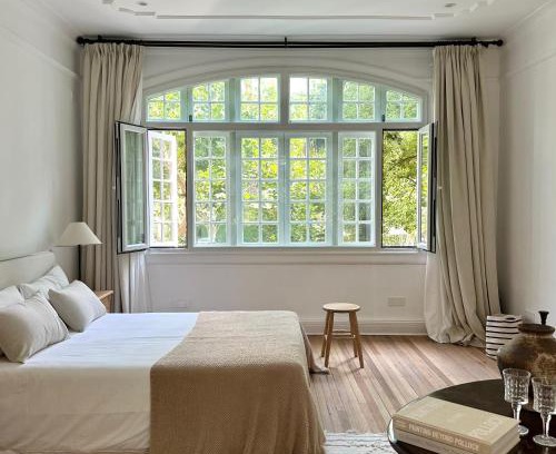 Xuhui Apartment | Shanghai Hills& Art Suite 17 - Near Line 1, 10 & 12 South Shanxi Road Metro