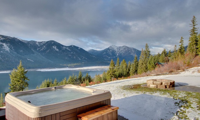 Cle Elum House | Shared Game Room: Dazzling Cle Elum Home