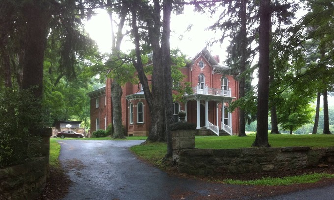 Barton Bed & Breakfast | Shaw Mansion Inn