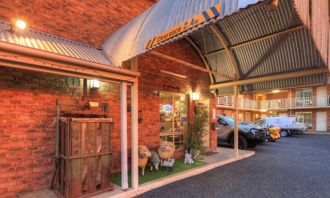Dubbo Hotel | Shearing Shed Motor Inn