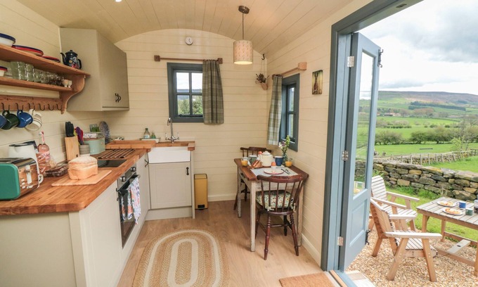 Chop Gate Cottage | Sheep Cote Shepherds Hut