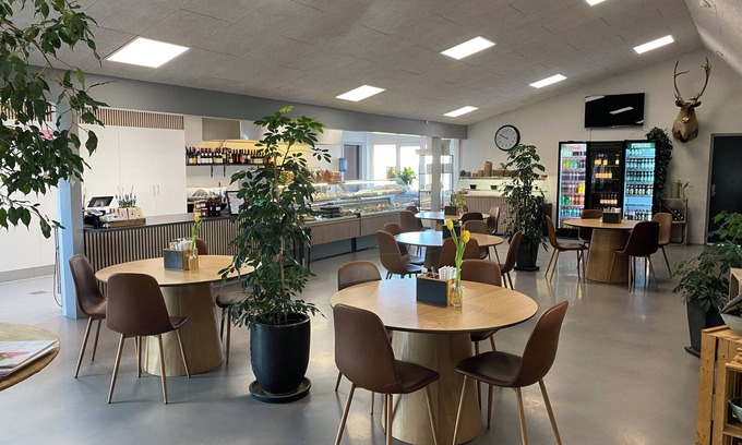 Stovring Hotel | Shell Motel Støvring