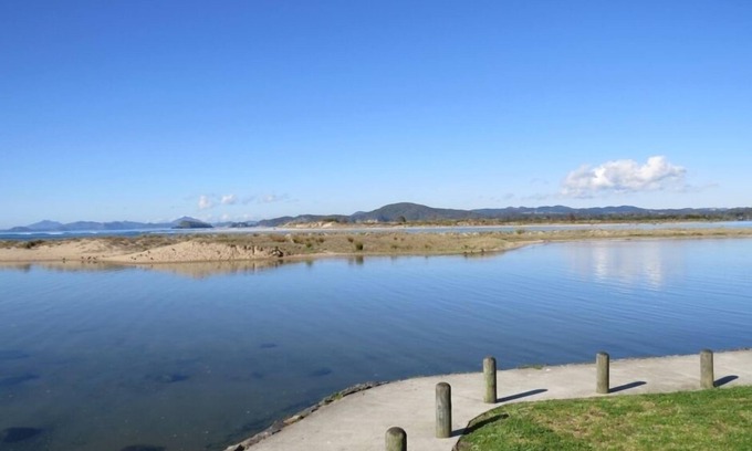 Ngunguru House | Shells Place - Two separate accommodation units in one