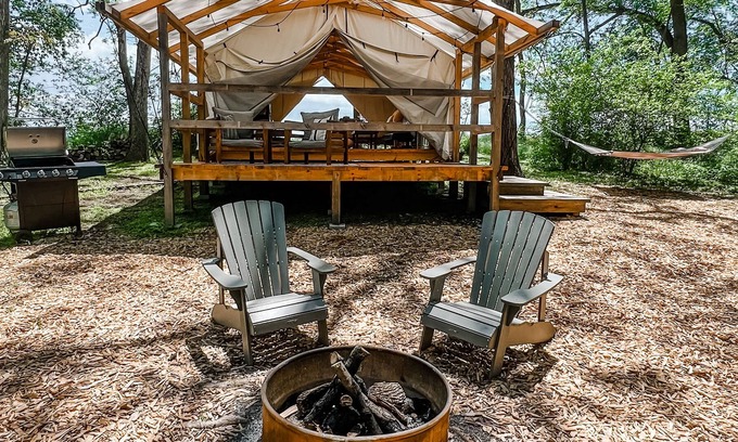 Singers Glen House | Shenandoah Valley Cozy Sunrise Glamping Tent