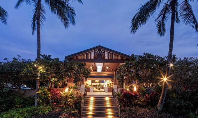 Wailua Hotel | Sheraton Kauai Coconut Beach Resort
