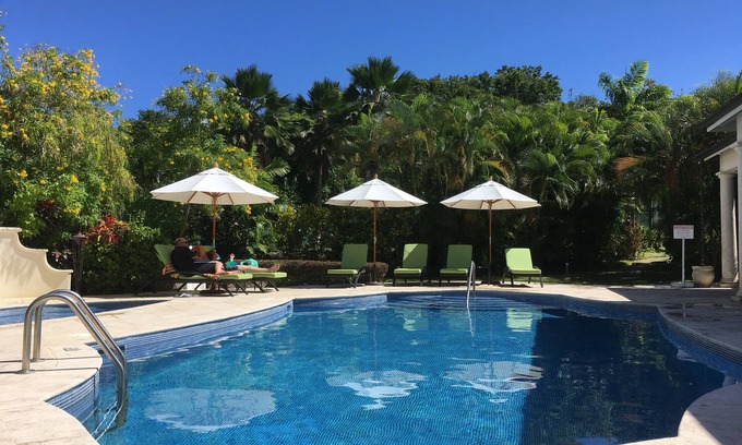 Little Battaleys Villa | * SHIMMERS * A stunning, stylish West coast villa close to Mullins beach