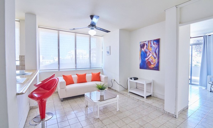 Ensanche Independencia Apartment | Short Term Studio Apartments in Gascue, Central Zone of the City