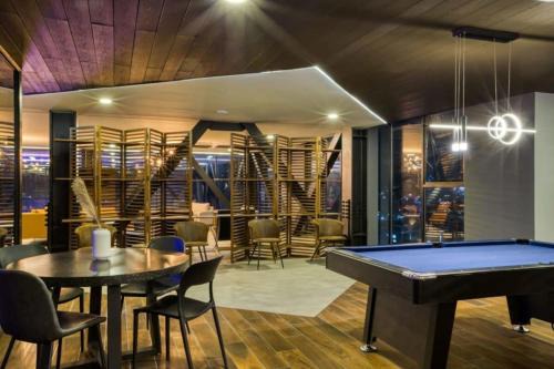 Avenida Revolucion Apartment | SIE7E by Cosmopolitan Tijuana