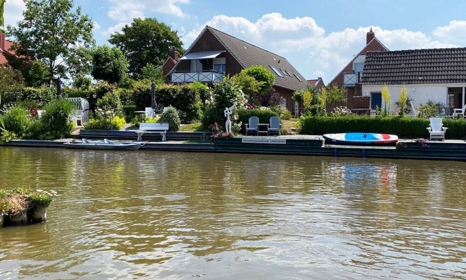 Greetsiel Apartment | SIELBLICK: Chic apartment in super location in Greetsiel, quiet & central