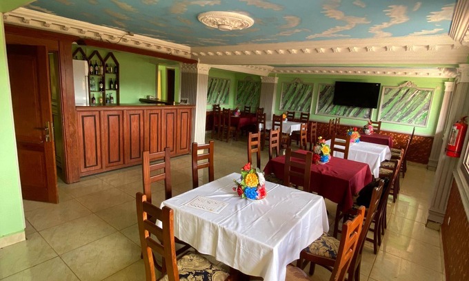 Bafoussam Bed & Breakfast | SIGNE TAKOU LINUS CHRISTIAN