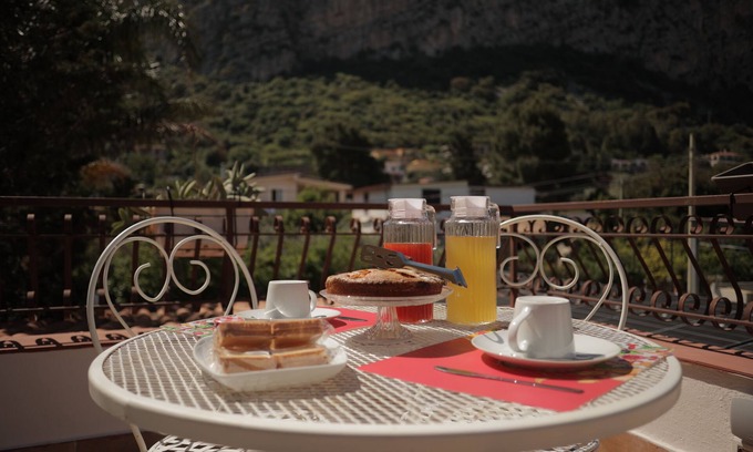 Carini Bed & Breakfast | Sikelìa Bed & Breakfast
