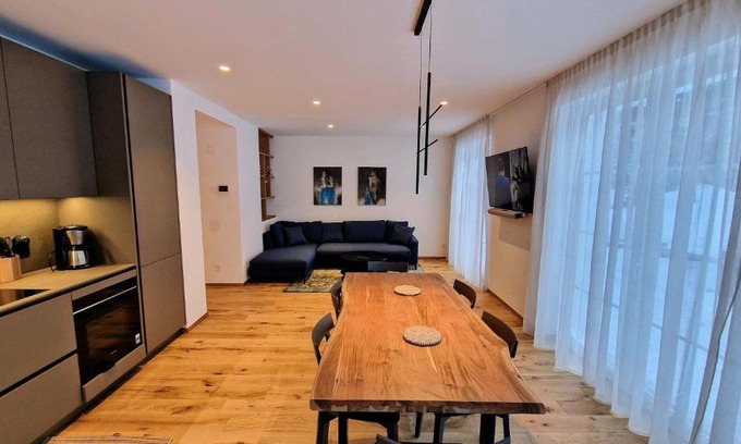 Saas-Fee Apartment | Silberdistel Brand-new luxury apartment with private terrace