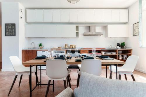 Nesso Apartment | Silken Escape - by MyHomeInComo