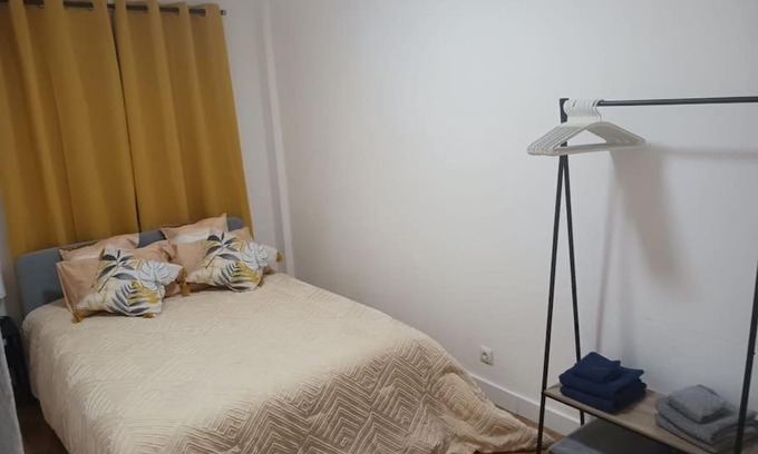 Sao Domingos de Benfica Apartment | Simpático apartamento no centro