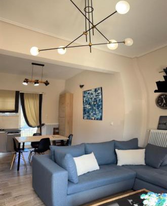 Kalamata House | Simple and Relaxing House!