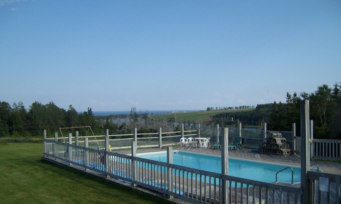Souris Hotel | Singing Sands Inn Motel
