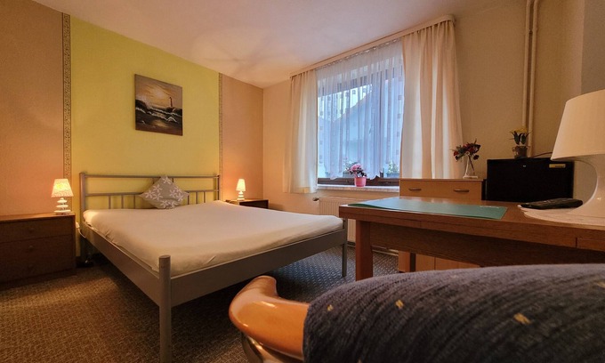 Franken Siedlung Apartment | Single Room - Room Letting Lange
