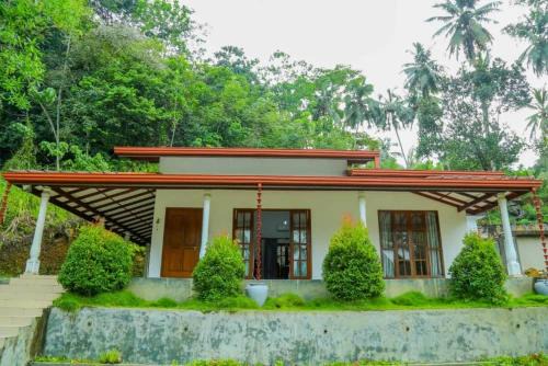 Pitabeddara Villa | Sinharaja Villa