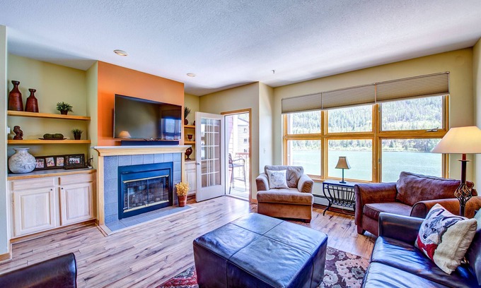 Lakeside Village Condo | Ski mountain & Lake Views -Resort Shuttle, Keystone Convention Center - 2 BR