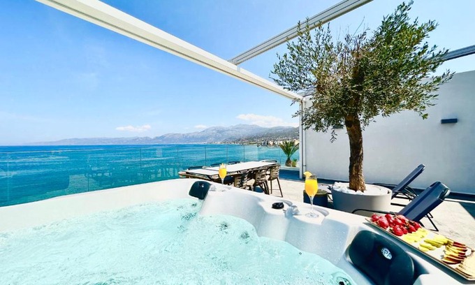 Limenas Chersonisou Apartment | Skipper Beachfront Suites