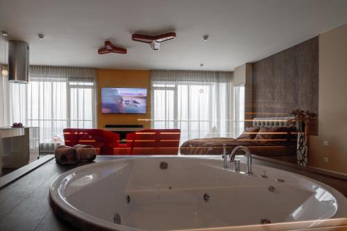 Klaipeda Apartment | sky CHOCOLATE jacuzzi sauna 30 FLOOR