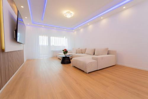 Tamm Apartment | Sky Lux Apartments