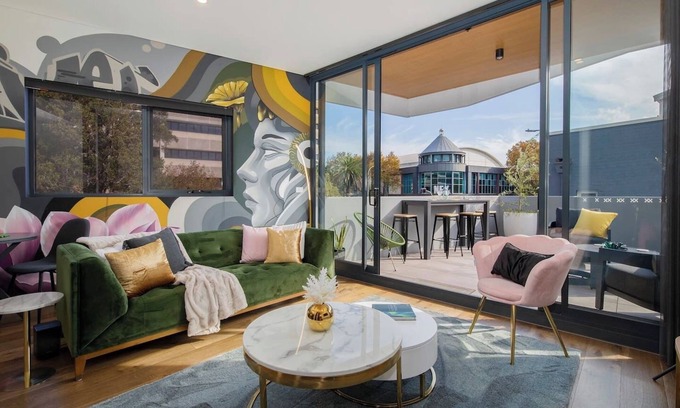 Newcastle Apartment | Sky Maiden on King with Private Terrace