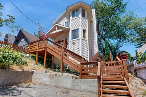 Arrowbear Lake House | Sky's The Limit