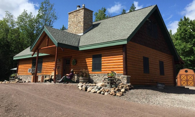 Duluth House | Skyhaven House In The Woods, Walking Trails, Gorgeous Skies, Sleeps 6