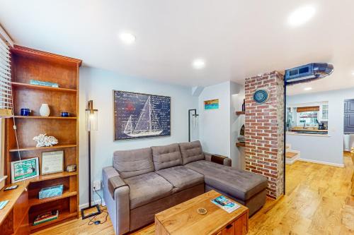 Historic District House | Skyline Sanctuary