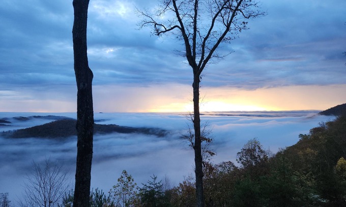 Traphill House | Skyline Serenity - Amazing views, wineries, golf, hiking, and more!