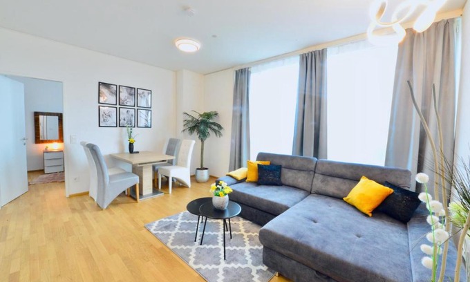 Erdberg Apartment | Skyscraper-Feeling With Parking Nearby