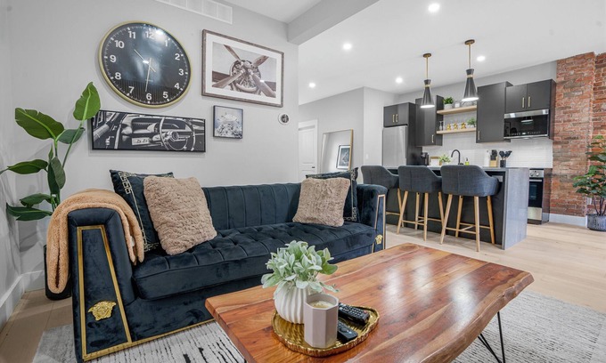 Chatham-Kent Apartment | Sleek Brand New 1 Bedroom - Downtown Luxury!