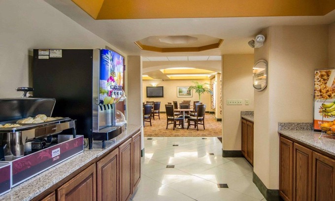 Springdale Hotel | Sleep Inn & Suites Springdale West