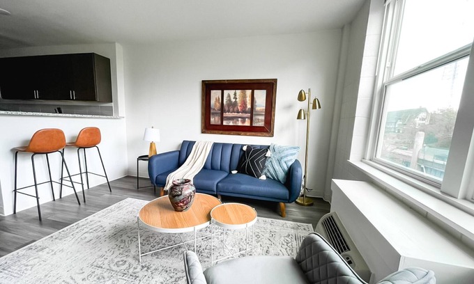 Corryville Apartment | Sleepover: Cozy 1BD/1BA + Gym - Cincinnati