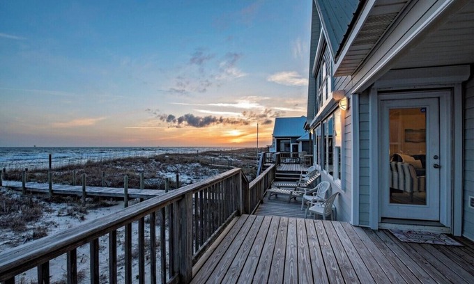 Southpointe House | Sleeps 19-Private Beach~Views~Slide~Game Rm~Arcade