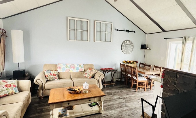 Beech Mountain Condo | Sleeps 6-From Beach to Beech-Close to the Beech Mountain Resort