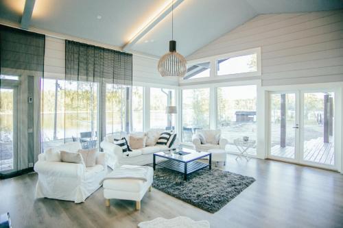 Hartola Villa | SleepWell Villa Hartola by the lake
