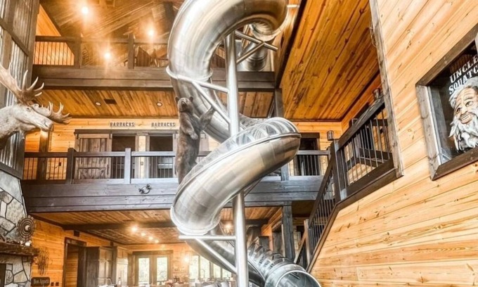 Broken Bow Cabin | Slideaway Hideaway! 3-Story Slide, Sauna, Theater