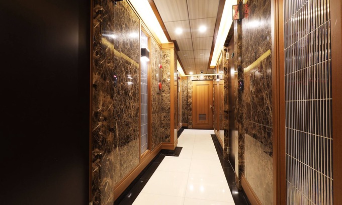 Dapsimni-dong Hotel | SM Boutique Hotel