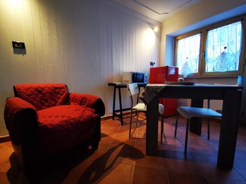Fontanile Apartment | Small House Monferrato