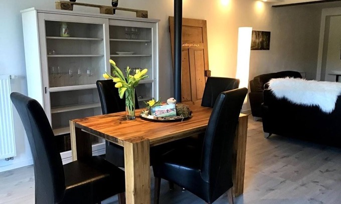 Muerlenbach Apartment | Small milk bar 6-bed vacation apartment Bathroom/WC wheelchair accessible. - Grindelborn Farm